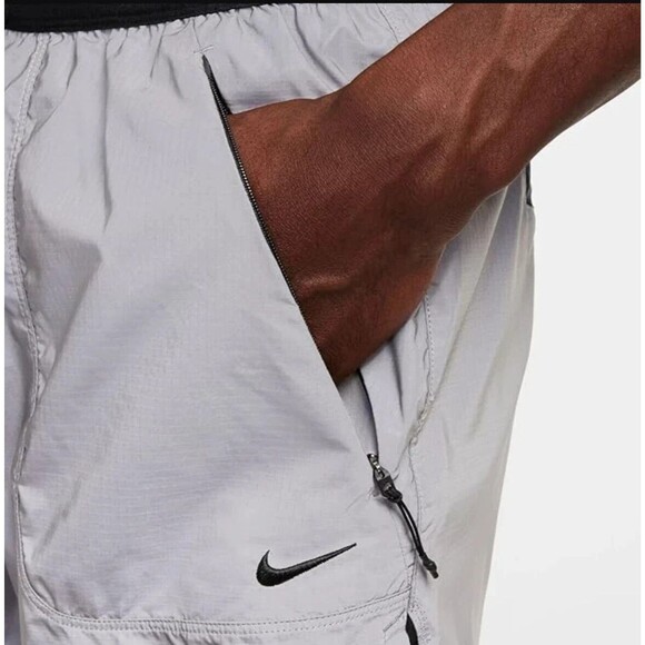 Nike Dri-Fit ADV Run Division 4" Shorts Reflective Silver FZ1123-035 Men's XXL - Picture 8 of 16